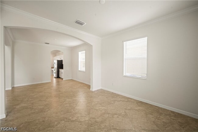 Building Photo - 4234 Bluegrass Dr