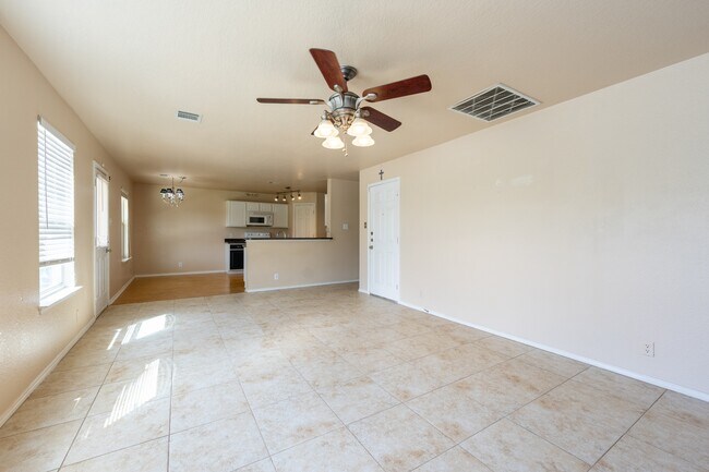 Building Photo - 337 Longhorn Way