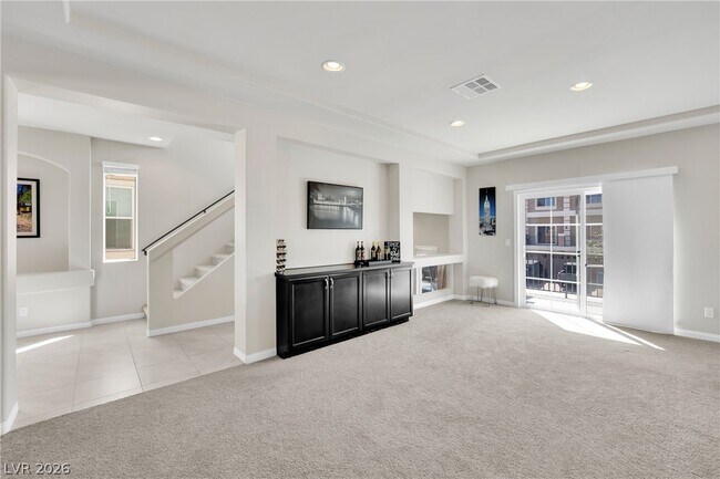 Building Photo - 9770 Hawk Crest St