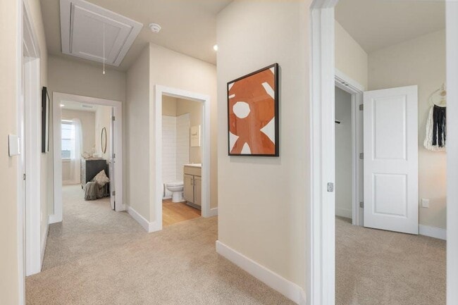 Building Photo - 5804 Rotunda View