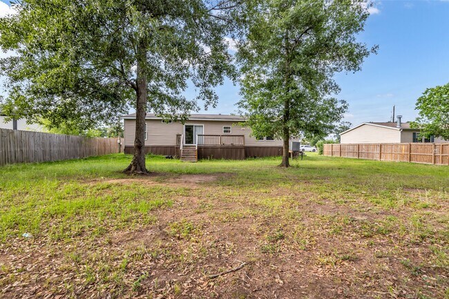 Building Photo - 15158 Schank Rd
