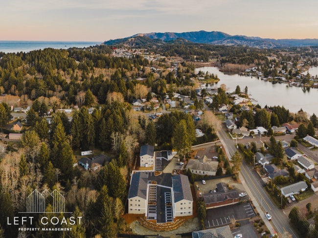 Building Photo - 3031 NE West Devils Lake Rd