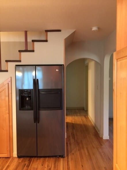 Building Photo - 36031 Esters Ln
