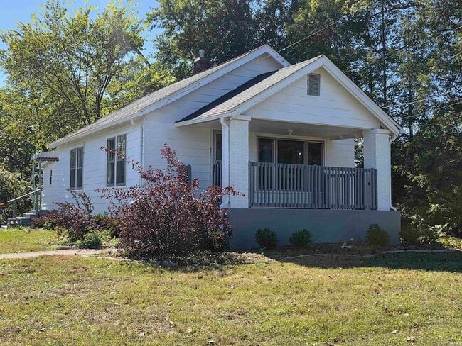 Building Photo - 921 W Gourley Pike