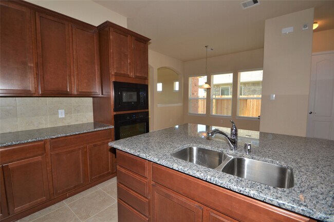 Building Photo - 7026 Belle Meadow Ln