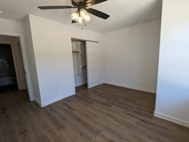 Building Photo - 990 N Crater Ave