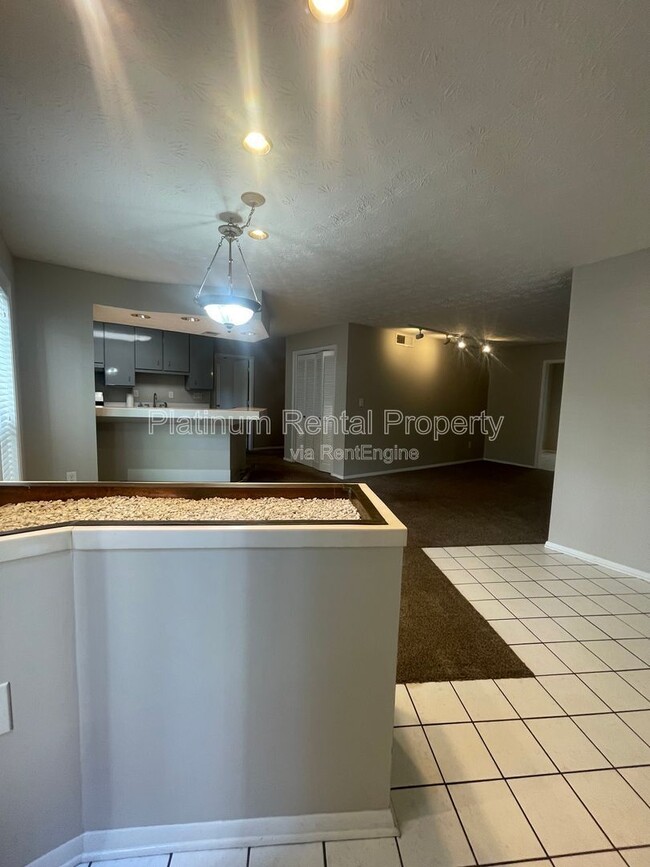 Building Photo - 402 Wynnes Ridge Cir SE