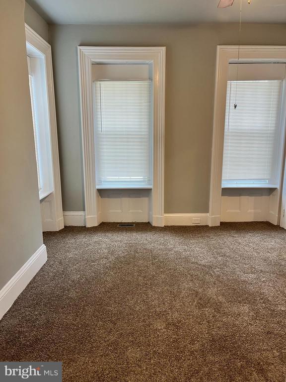 Building Photo - 44 Park St