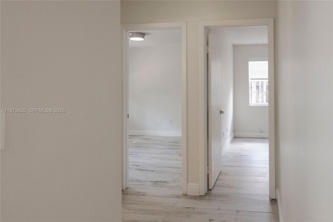 Building Photo - 10121 NW 51st Ln