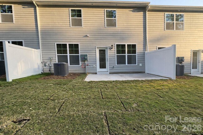 Building Photo - 7870 Iron Rd