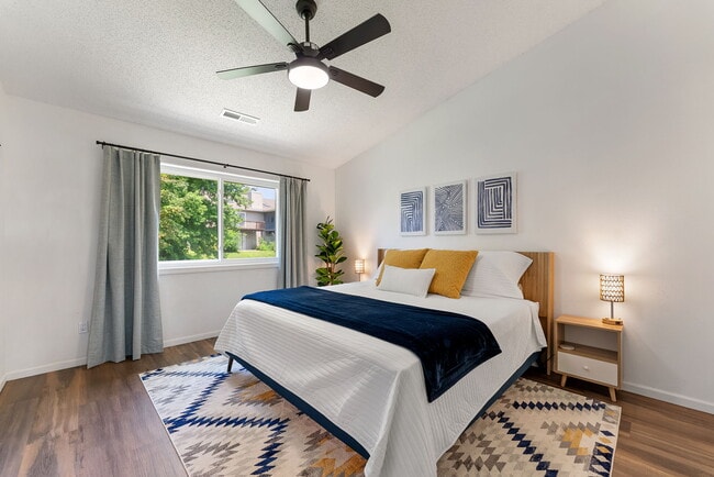 Building Photo - 2241 10th St