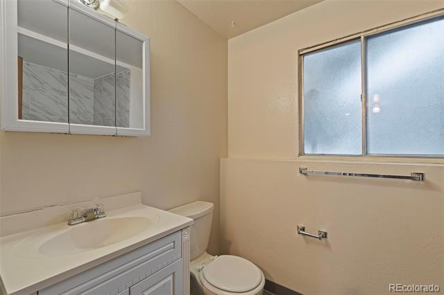 Building Photo - 6734 Hampton Dr