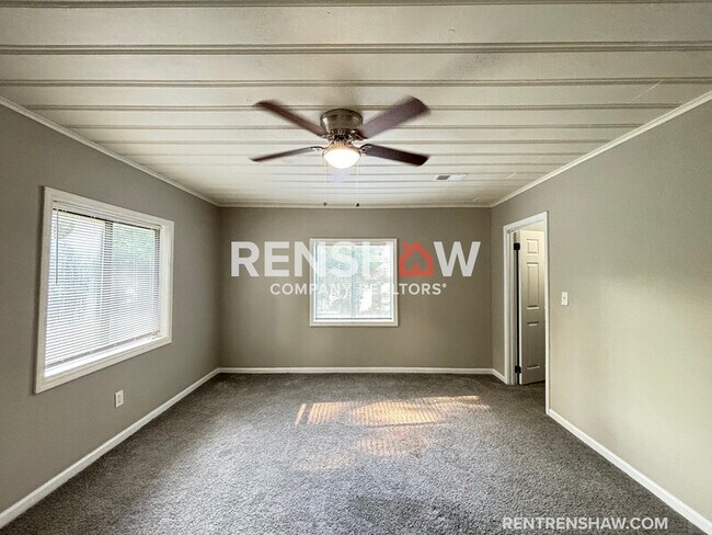 Building Photo - 1272 Semmes St