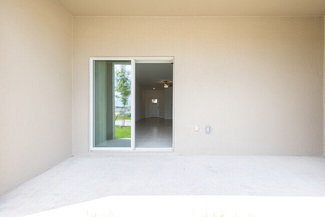 Building Photo - 32011 Powderpuff Mimosa Dr