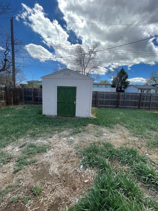 Building Photo - 3113 De Cortez St