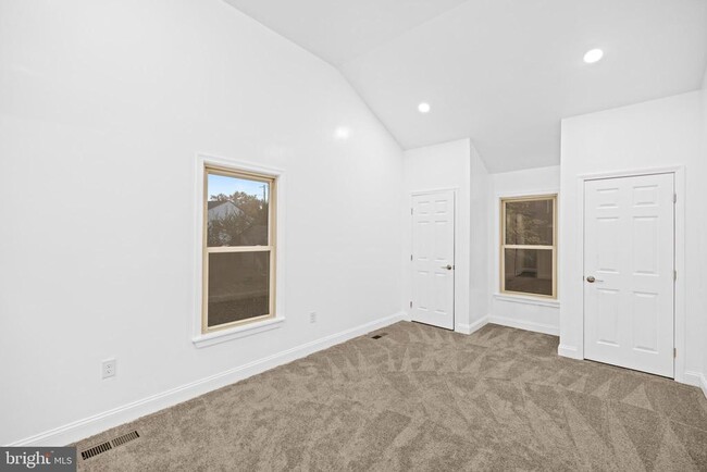 Building Photo - 7213 Tyler Ave