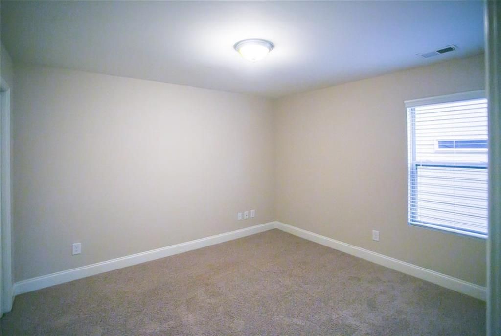Building Photo - 4719 Sweetwater Dr
