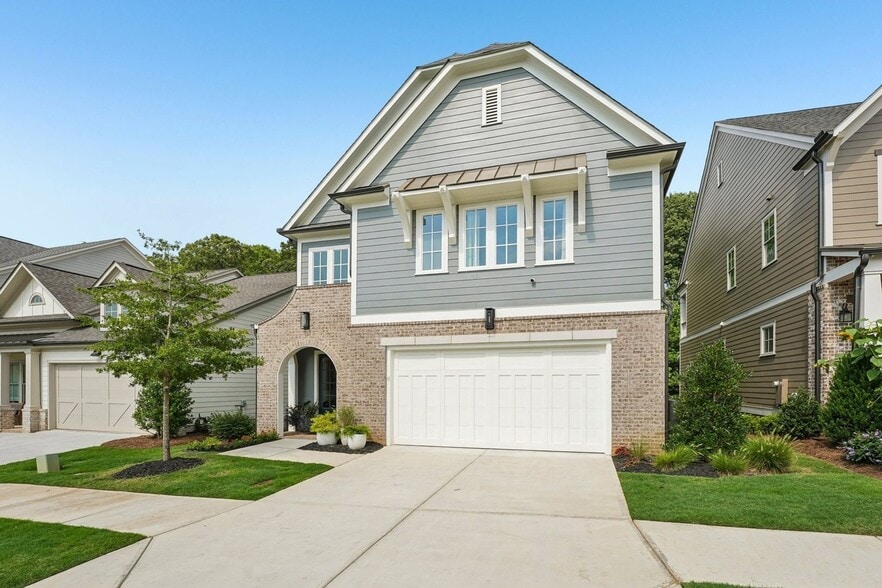 Building Photo - 833 Lakemont Dr