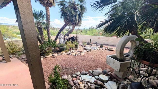 Building Photo - 5085 N Camino Del Lazo
