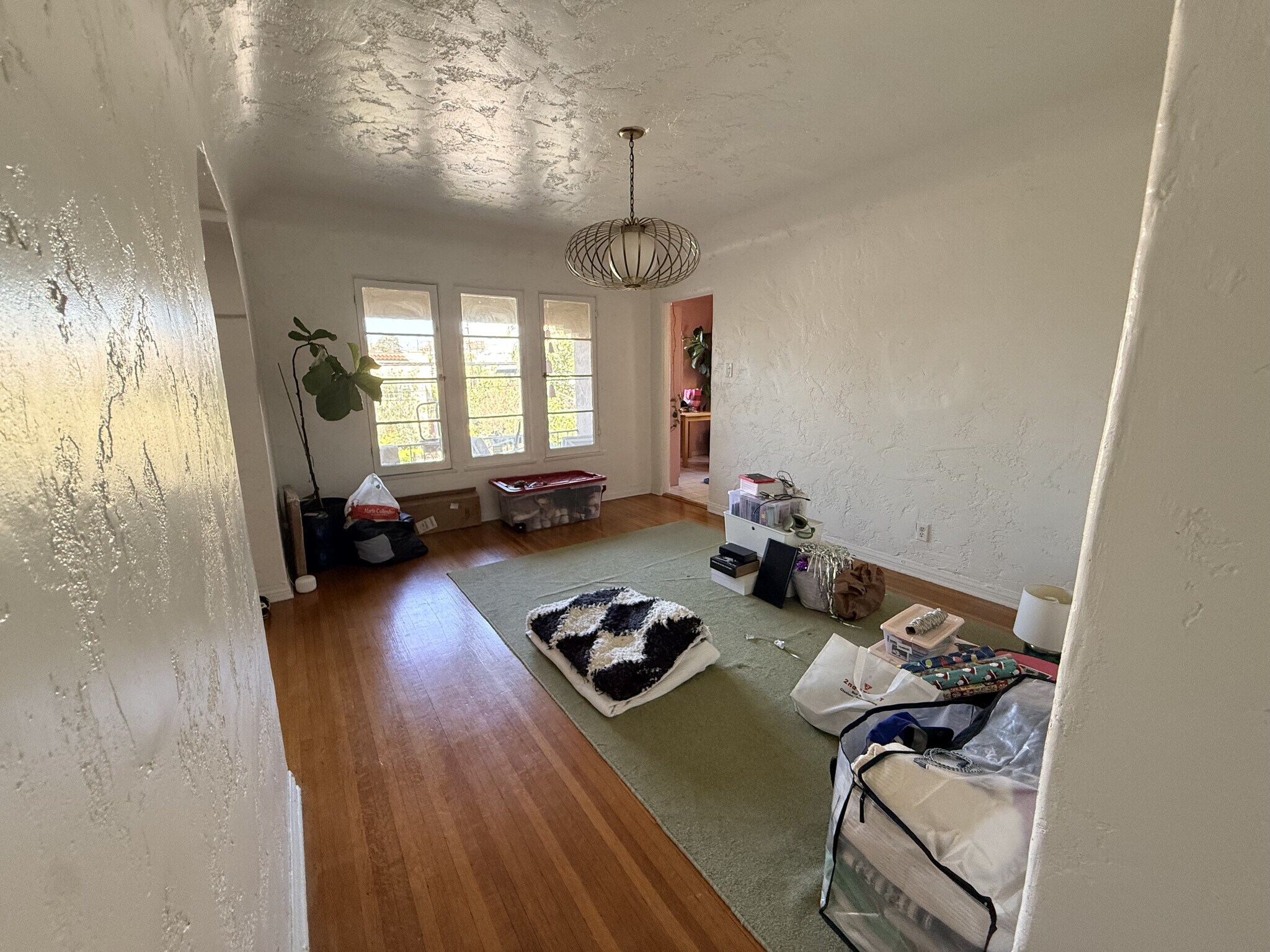 Building Photo - 1416 Ellsmere Ave