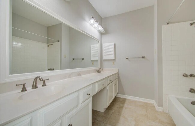 Building Photo - 12697 Briar Patch Dr