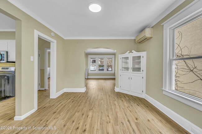 Building Photo - 529 Wheeler Ave