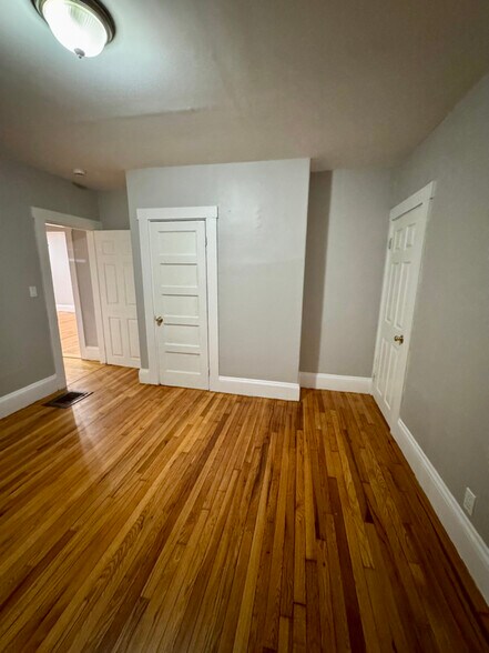 Building Photo - 801 Western Ave