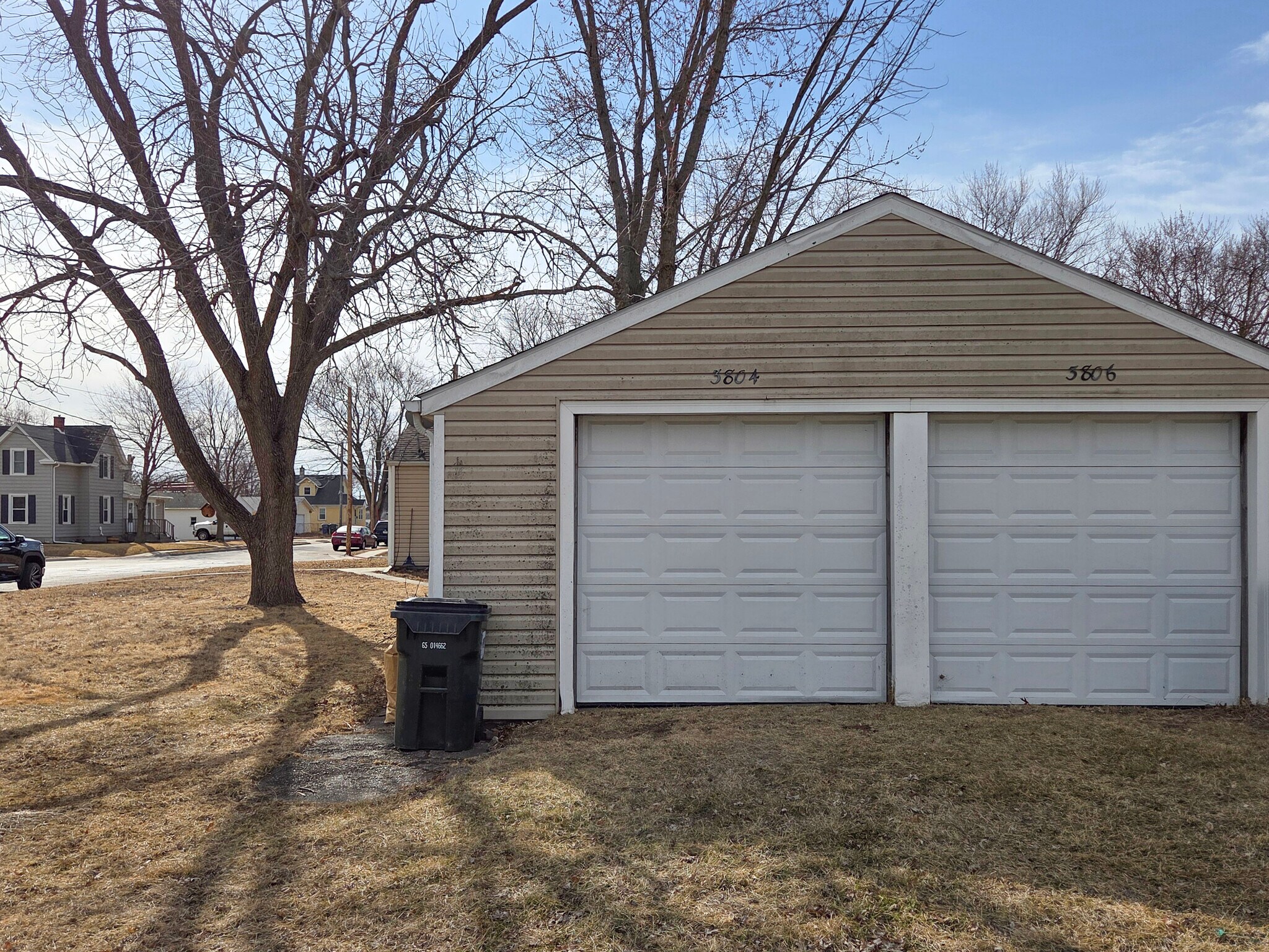 Building Photo - 3804 Johnson Ave