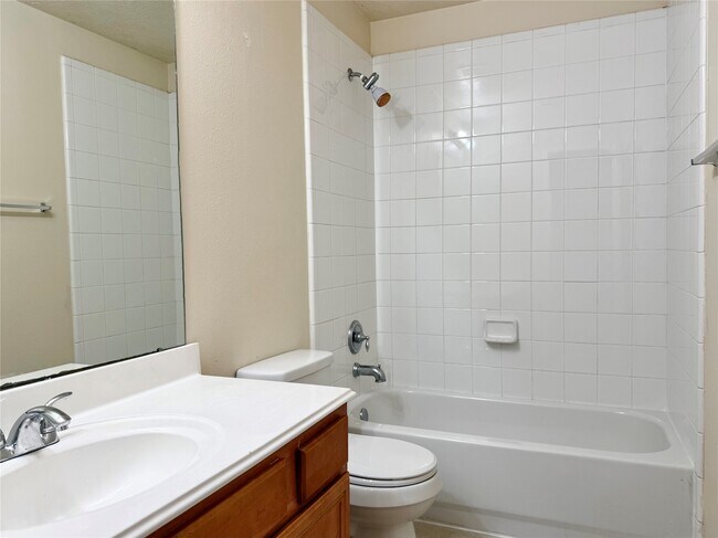 Building Photo - 11127 Blue Feather Dr