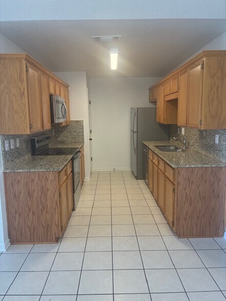Building Photo - 4500 John David Dr