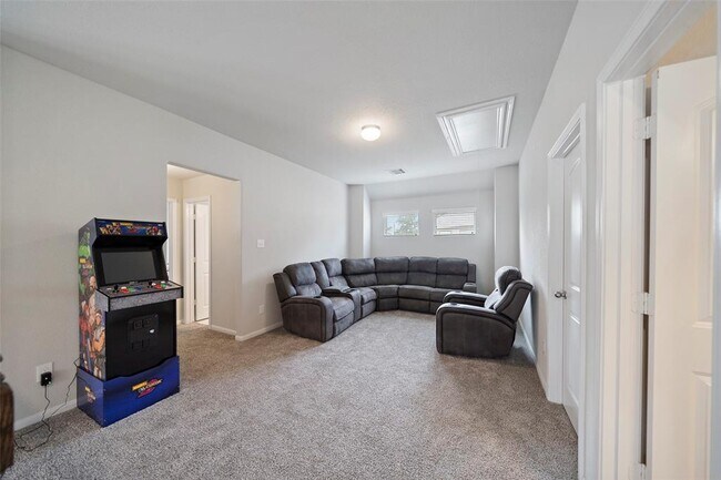 Building Photo - 2277 Forest Chestnut Dr