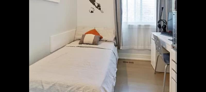 Building Photo - 1430 Waukegan Rd