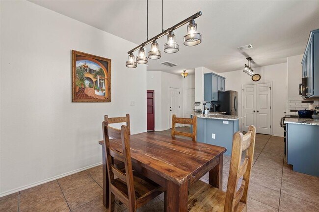 Building Photo - 20980 Waterside Dr