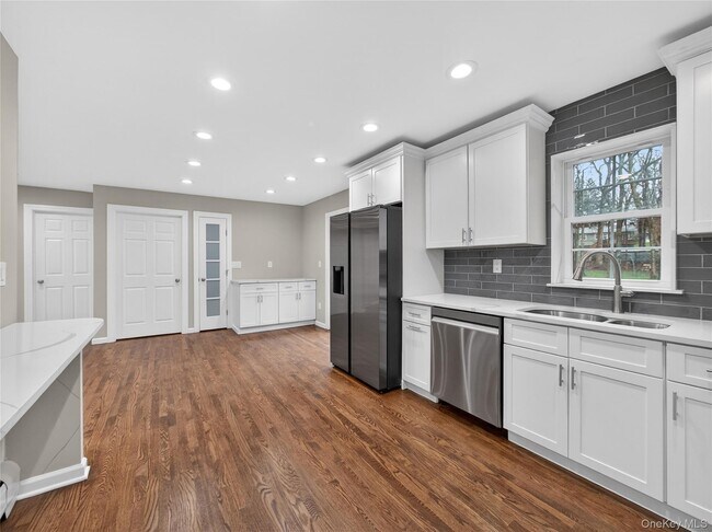 Building Photo - 36 Windmill Ln