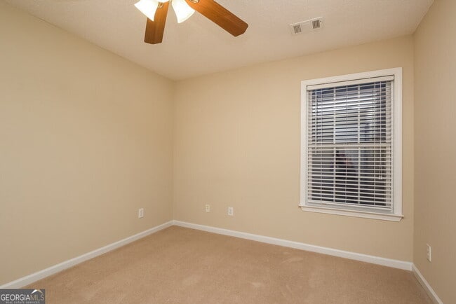 Building Photo - 4425 Ridgefair Dr