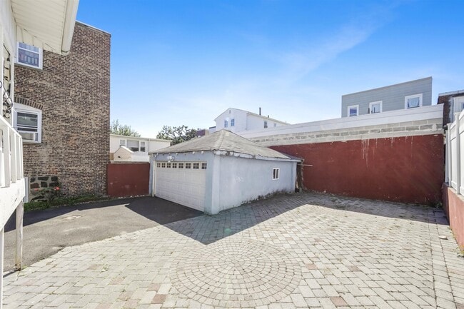 Building Photo - 237 73RD St