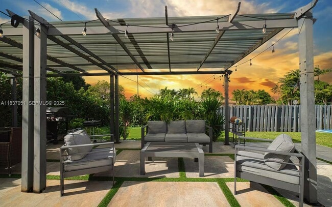 Building Photo - 10010 SW 162nd St