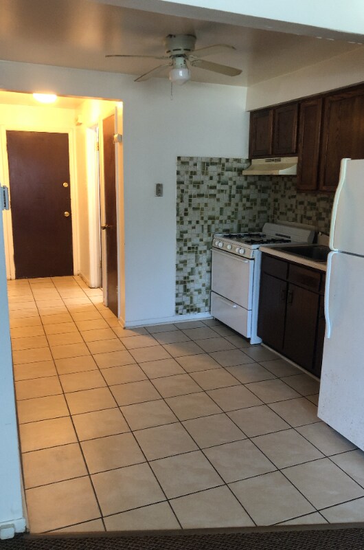 Building Photo - 3847 W 124th Pl