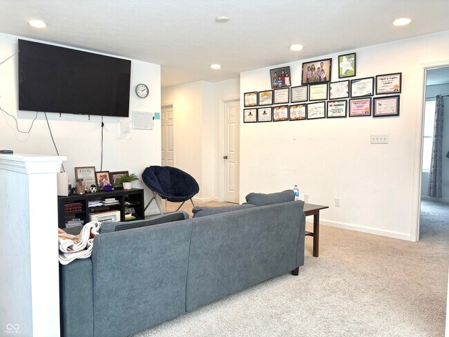 Building Photo - 6120 Medina Spirit Dr