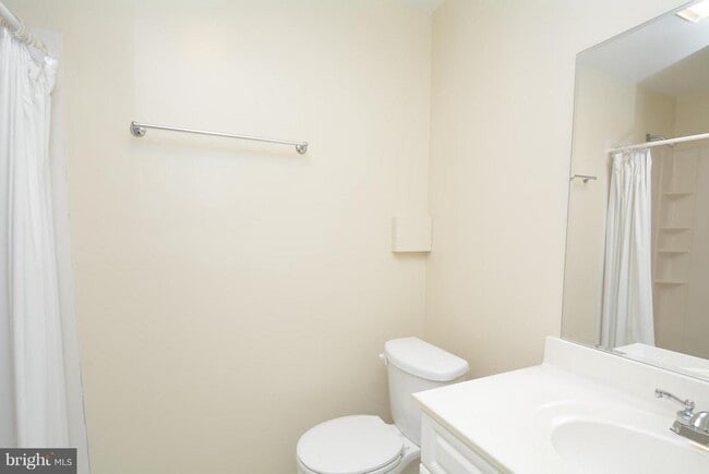Building Photo - 10249 Quiet Pond Terrace