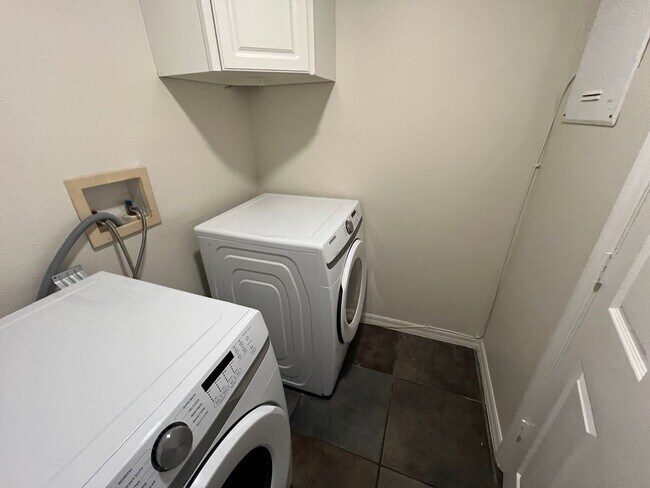 Building Photo - Corner Lot, 4 Bedroom Home with Pool at No...