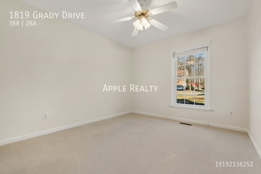 Building Photo - 1819 Grady Dr