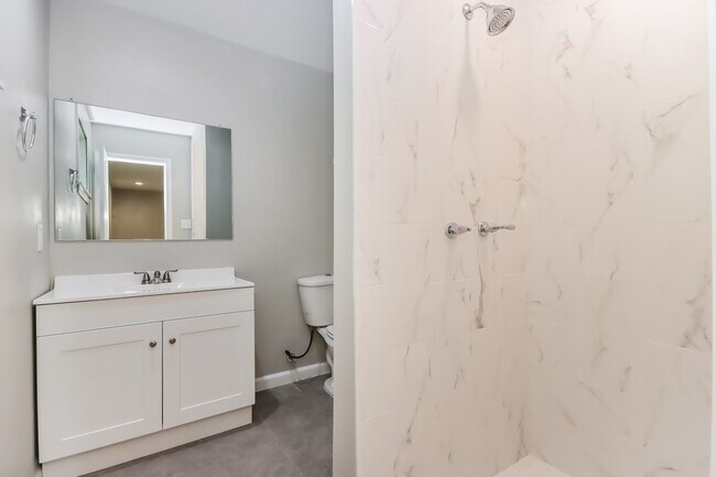 Building Photo - 24518 Pine Canyon Dr