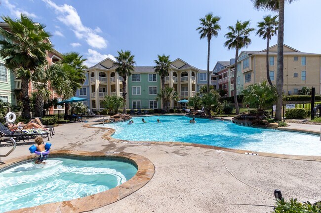 Building Photo - 7000 Seawall Blvd