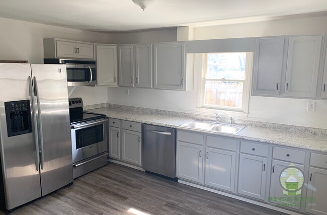 Building Photo - 205 Blackwood St