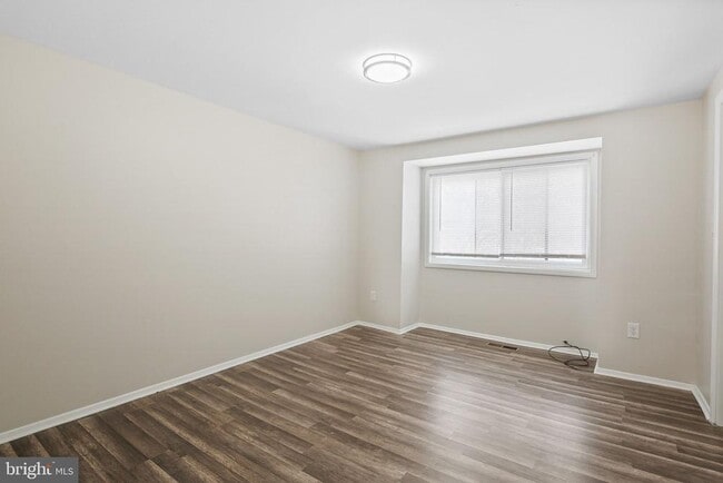 Building Photo - 9411 Merryrest Rd