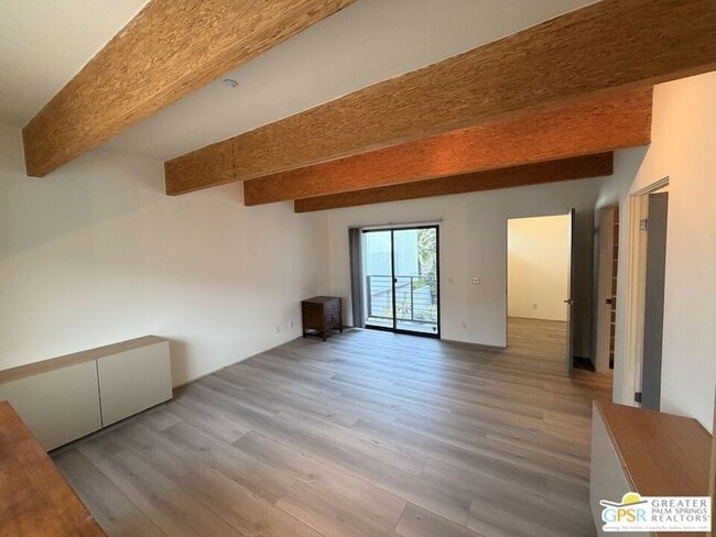 Building Photo - 1536 E Baristo Rd