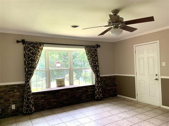 Building Photo - 1012 S Maurice Ave