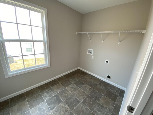 Building Photo - 8233 Zodiac Ln