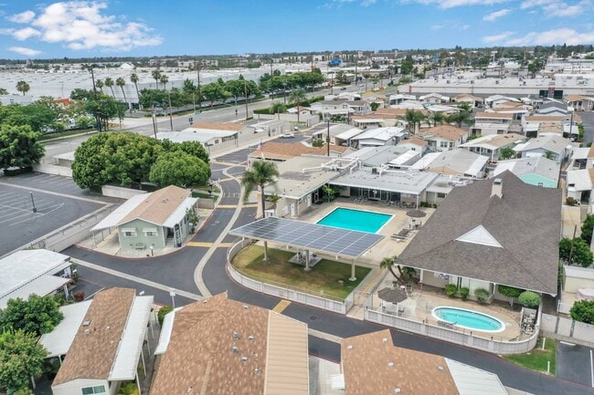 Building Photo - 11 Palm Via